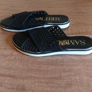 Sam & Libby black flat sandals